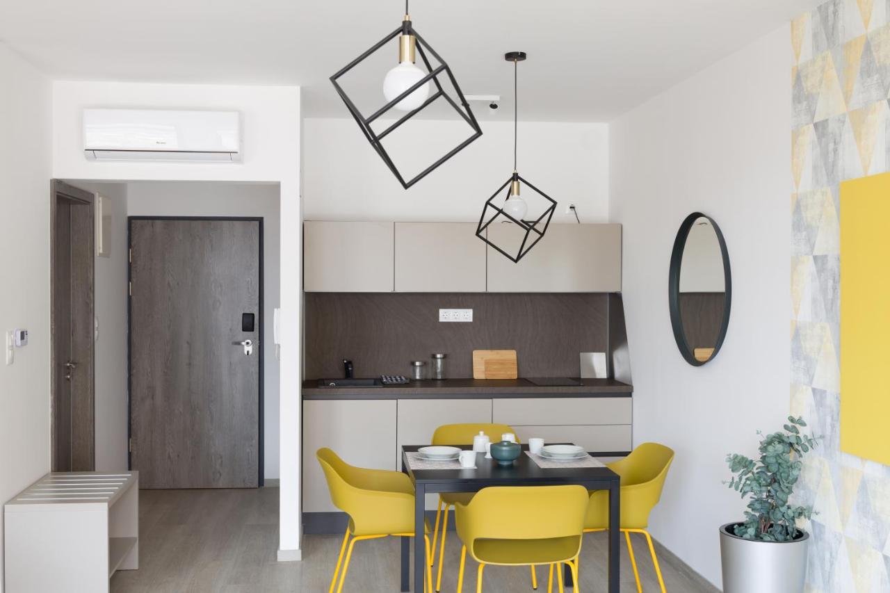 Parizs Garden Apartments Дебрецен Екстериор снимка