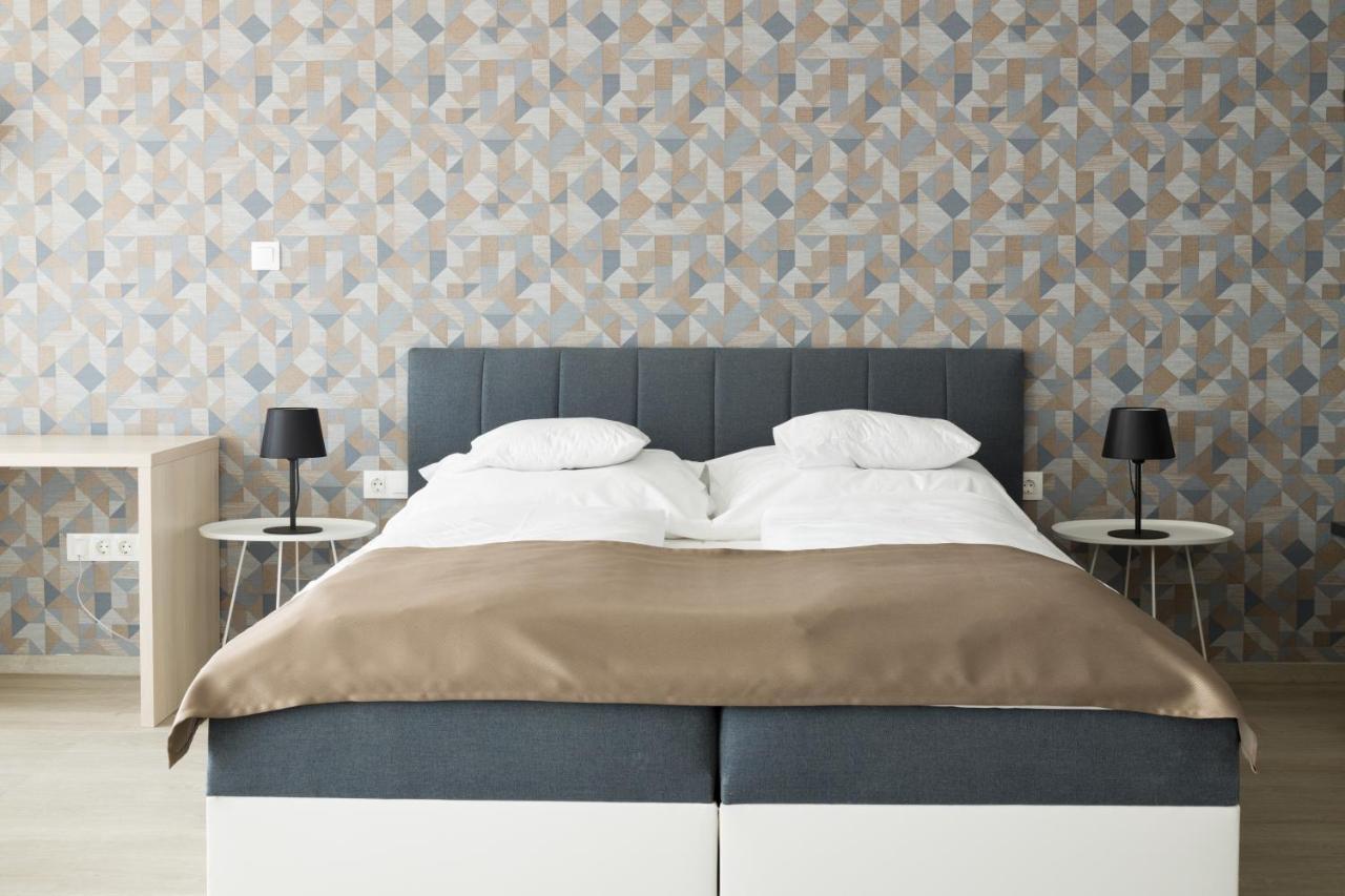 Parizs Garden Apartments Дебрецен Екстериор снимка